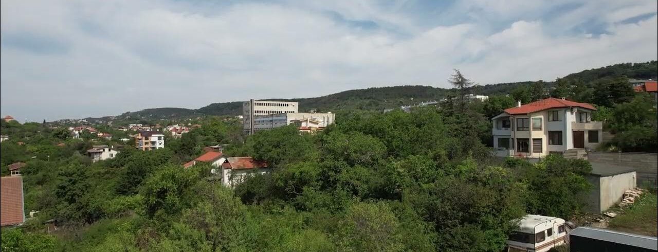 Уникална панорама от петия етаж: спокойствие сред природата и града - ▷ IMOLABUILD