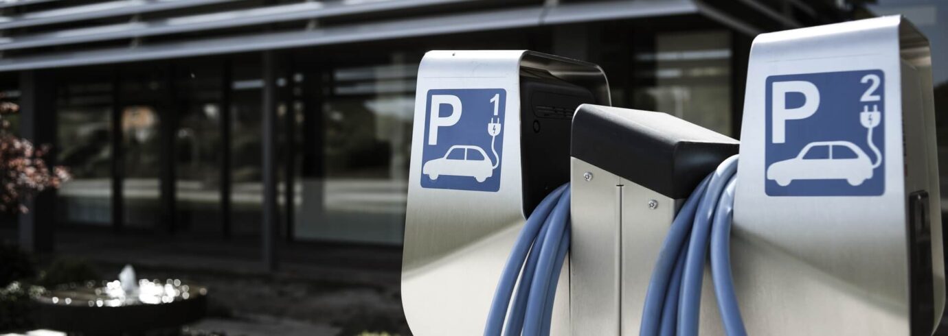 Паркоместа за електромобили – тенденция в модерните жилищни комплекси - ▷ IMOLABUILD