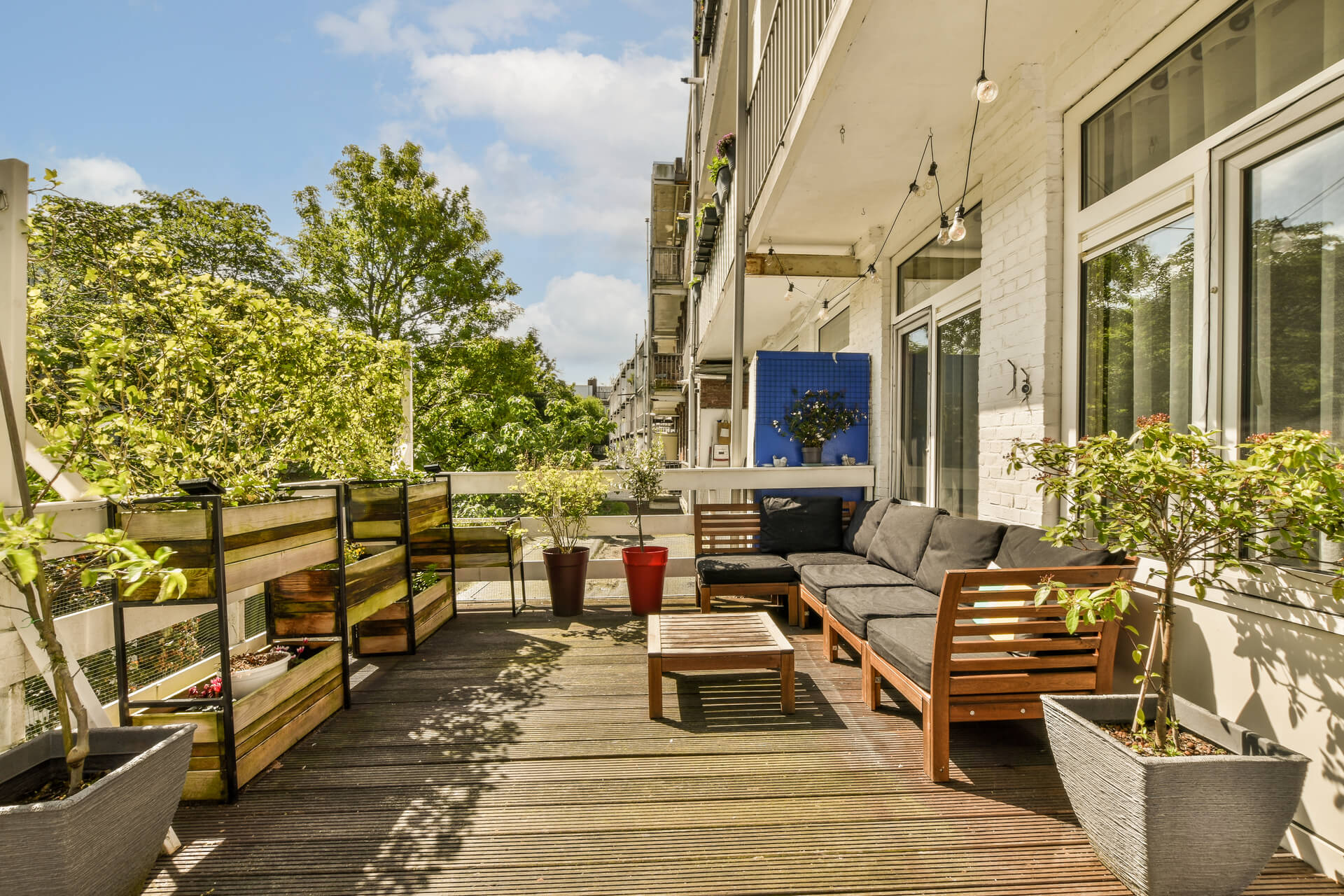 Каква е разликата между балкон и тераса в новото строителство